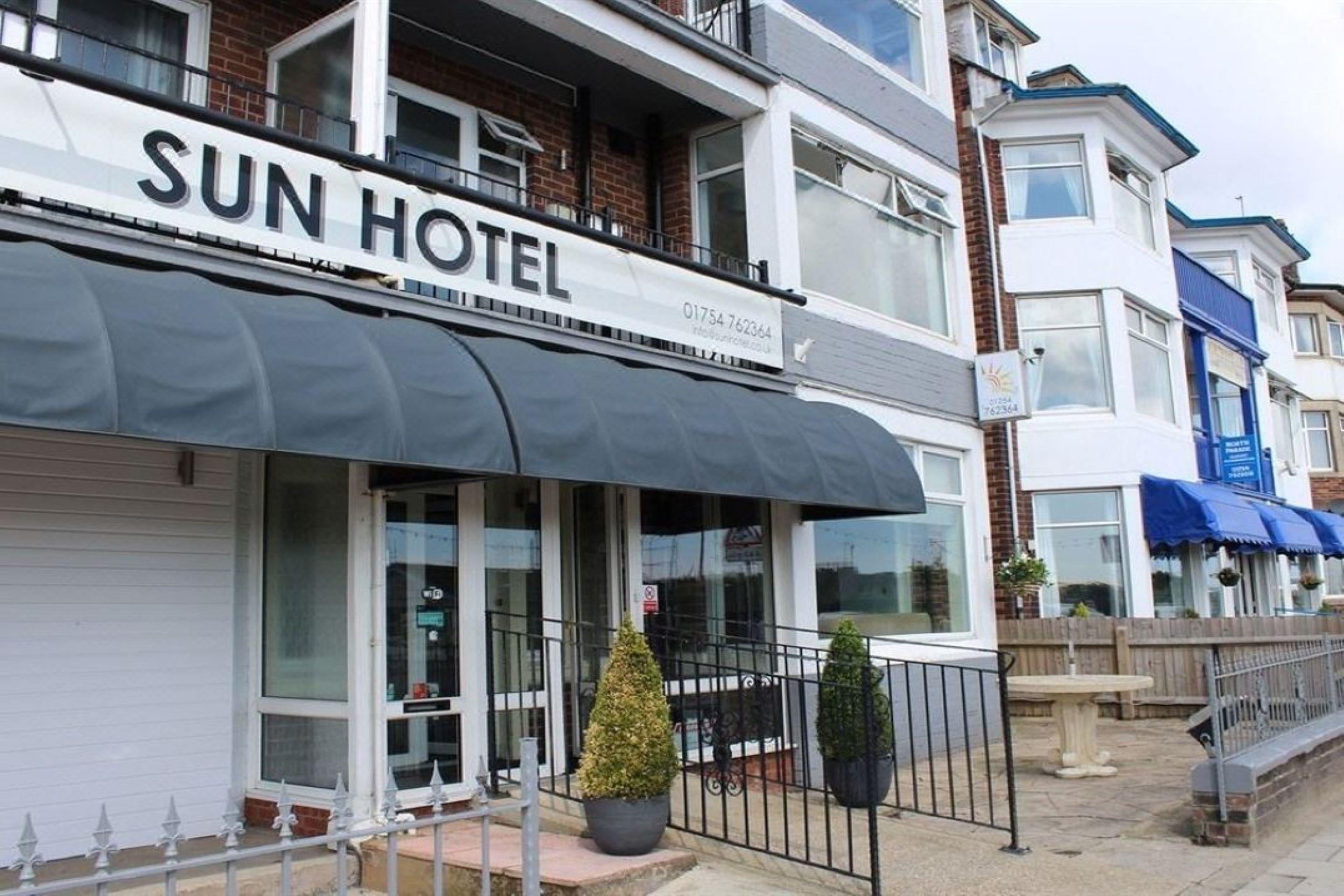Oyo The Sun Hotel Скегнесс Экстерьер фото
