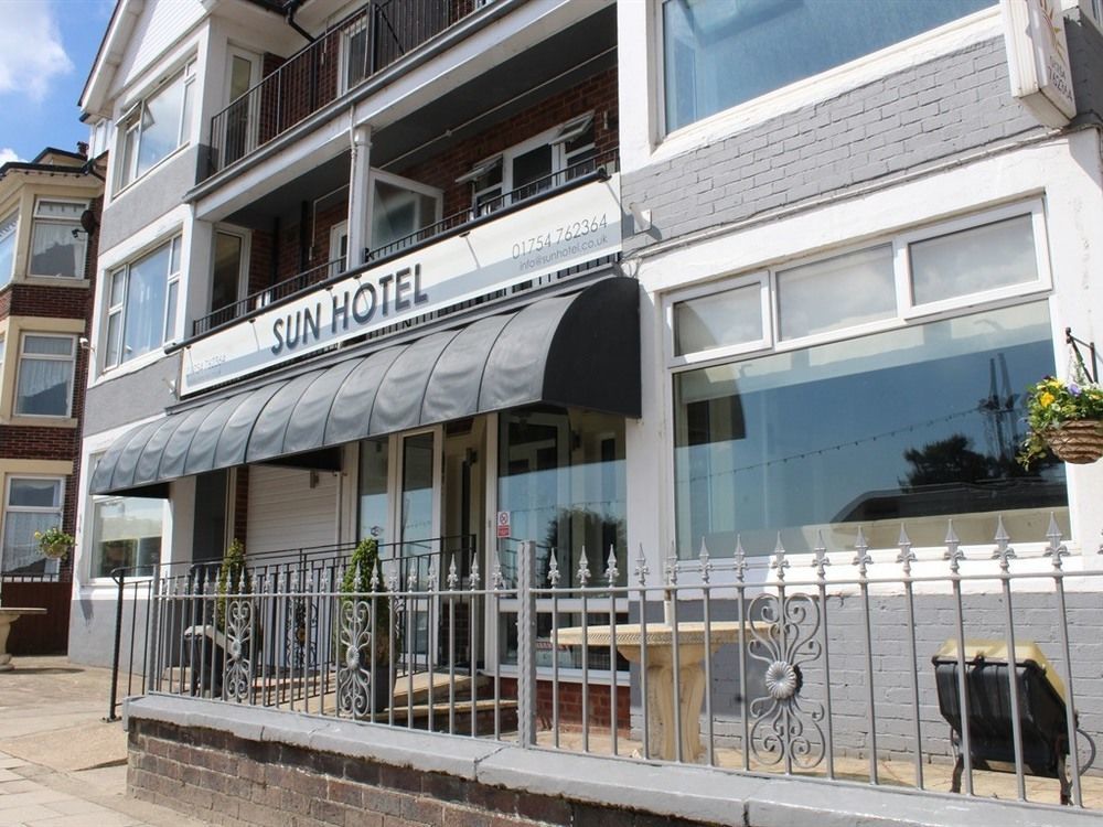 Oyo The Sun Hotel Скегнесс Экстерьер фото